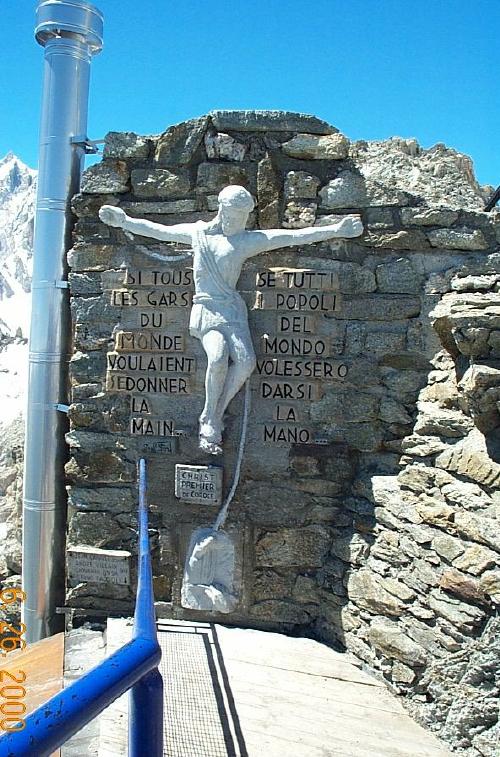 Climbers Scupture Of Crusifix At Top Of Pointe Helbronner