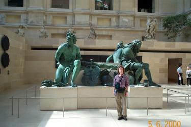 Dorothy & Greek Sculpture